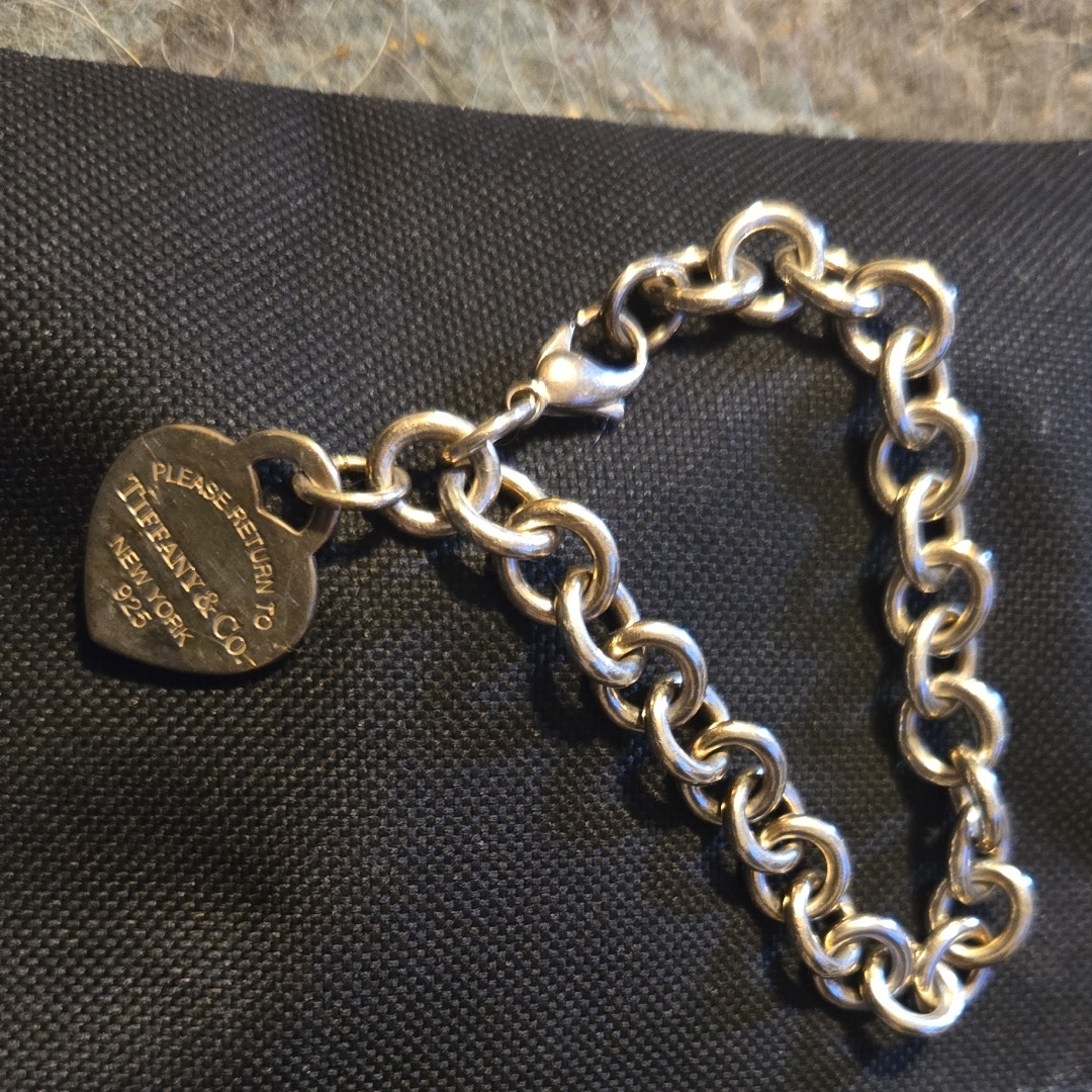 Tiffany & Co. Silver Chain Bracelet With Heart Charm
